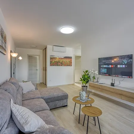 Apartman Luxury Light