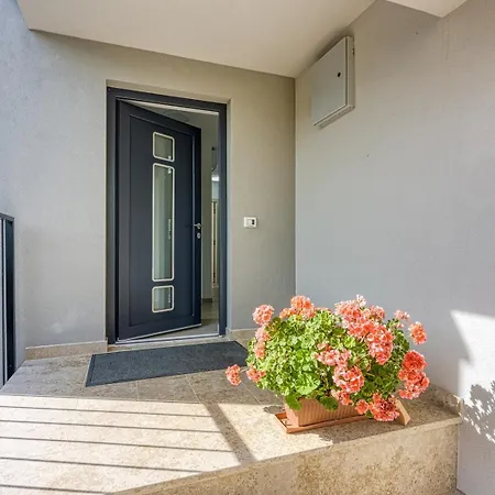 Apartment Luxury Light